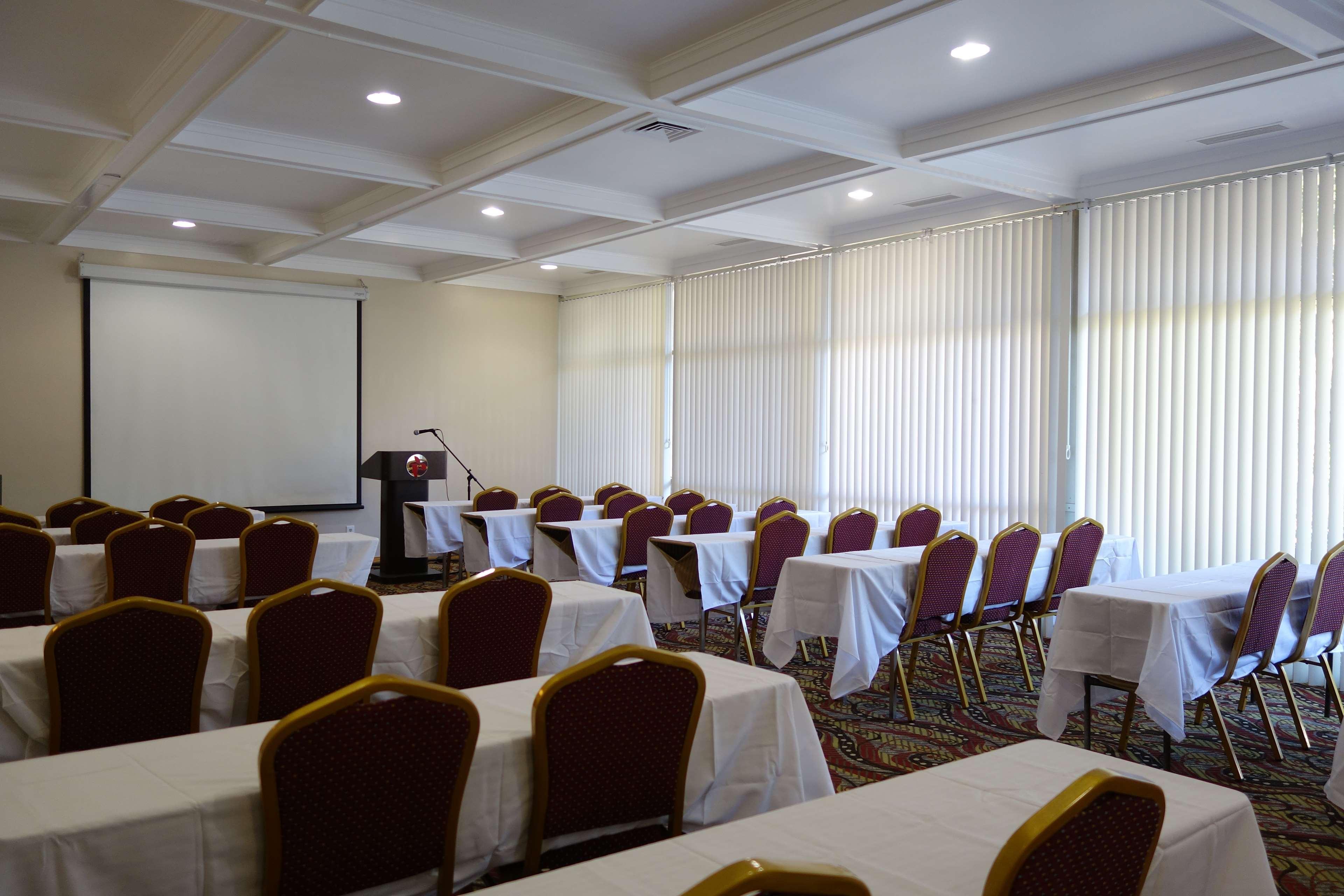 Hotel Ramada By Wyndham Sacramento North Highlands Zewnętrze zdjęcie