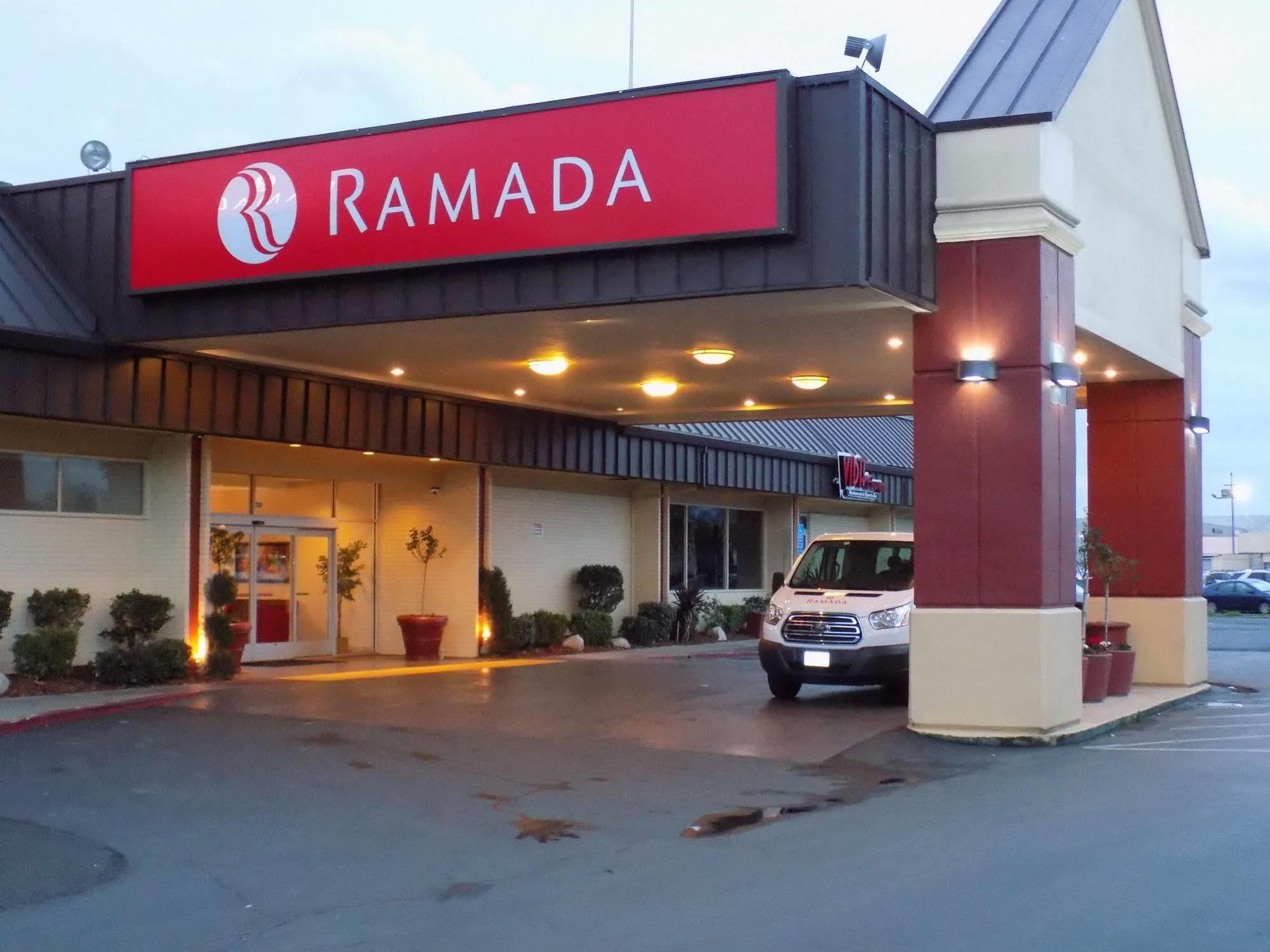 Hotel Ramada By Wyndham Sacramento North Highlands Zewnętrze zdjęcie